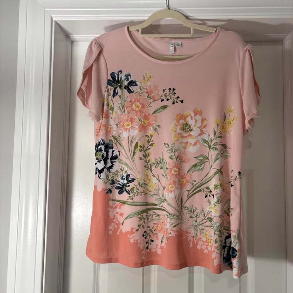 Elle Pink Floral Short Sleeve Blouse